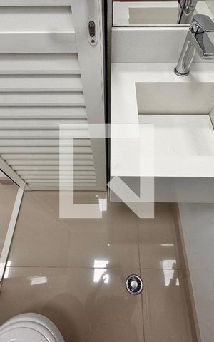 Apartamento para alugar com 100m², 2 quartos e 3 vagas Apartamento para alugar com 100m², 2 quartos e 3 vagasBanheiro de serviço