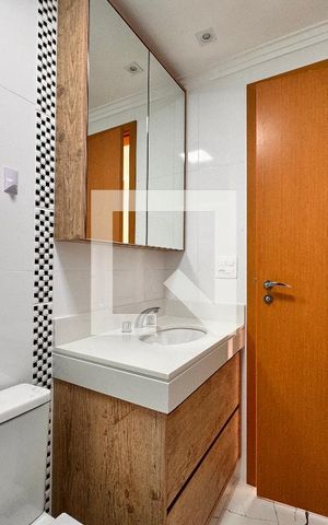Apartamento para alugar com 100m², 2 quartos e 3 vagas Apartamento para alugar com 100m², 2 quartos e 3 vagasBanheiro