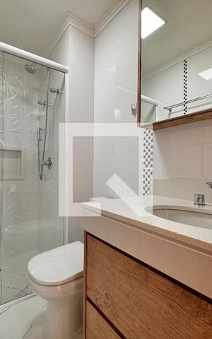 Apartamento para alugar com 100m², 2 quartos e 3 vagas Apartamento para alugar com 100m², 2 quartos e 3 vagasBanheiro