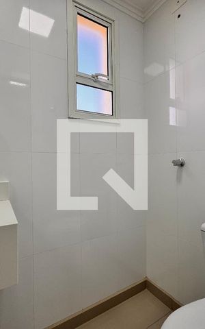 Apartamento para alugar com 100m², 2 quartos e 3 vagas Apartamento para alugar com 100m², 2 quartos e 3 vagasBanheiro de serviço