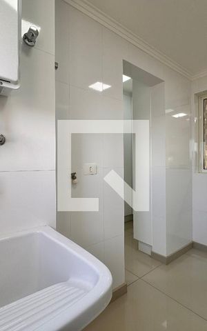 Apartamento para alugar com 100m², 2 quartos e 3 vagas Apartamento para alugar com 100m², 2 quartos e 3 vagasLavanderia