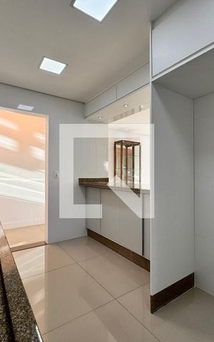 Apartamento para alugar com 100m², 2 quartos e 3 vagas Apartamento para alugar com 100m², 2 quartos e 3 vagasCozinha