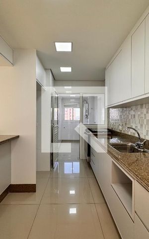 Apartamento para alugar com 100m², 2 quartos e 3 vagas Apartamento para alugar com 100m², 2 quartos e 3 vagasCozinha