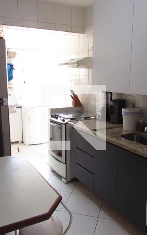 Apartamento à venda com 98m², 4 quartos e 1 vagaCozinha