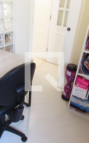 Apartamento à venda com 98m², 4 quartos e 1 vagaEscritório