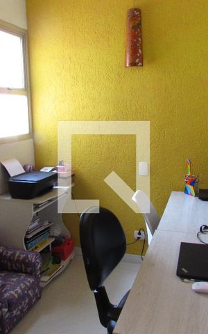 Apartamento à venda com 98m², 4 quartos e 1 vagaEscritório