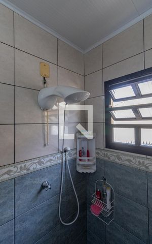 Casa à venda com 228m², 3 quartos e 6 vagas Casa à venda com 228m², 3 quartos e 6 vagasBanheiro