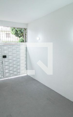 Casa para alugar com 180m², 3 quartos e 1 vaga Casa para alugar com 180m², 3 quartos e 1 vagaGaragem