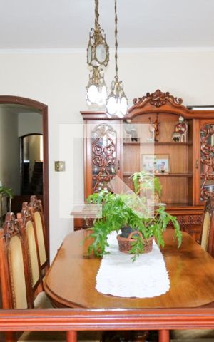 Casa à venda com 280m², 3 quartos e 5 vagas Casa à venda com 280m², 3 quartos e 5 vagasSala de Jantar