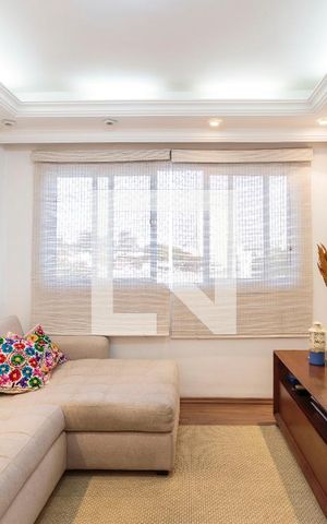 Apartamento à venda com 70m², 2 quartos e sem vagaSala