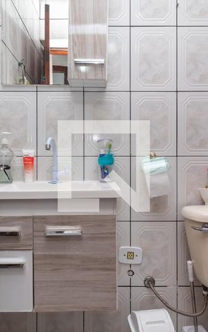 Casa à venda com 203m², 3 quartos e 2 vagasBanheiro da Suíte 1