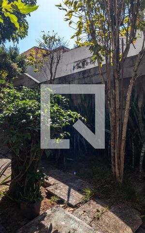Casa à venda com 203m², 3 quartos e 2 vagasQuintal