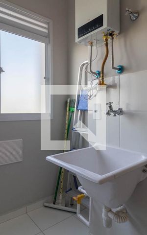 Apartamento à venda com 36m², 2 quartos e sem vaga Apartamento à venda com 36m², 2 quartos e sem vagaCozinha e Área de Serviço