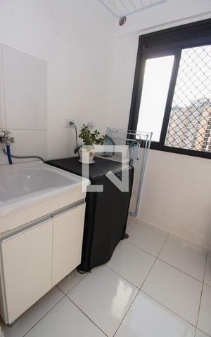 Apartamento à venda com 72m², 2 quartos e 1 vagaÁrea de Serviço