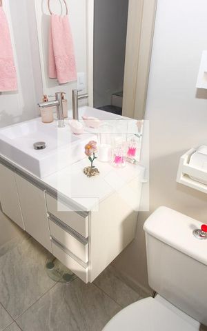 Apartamento à venda com 72m², 2 quartos e 1 vagaBanheiro da Suíte