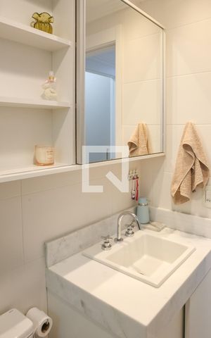 Apartamento para alugar com 105m², 3 quartos e 2 vagas Apartamento para alugar com 105m², 3 quartos e 2 vagasBanheiro Social