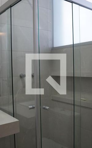 Casa para alugar com 278m², 4 quartos e 5 vagasBanheiro da Suite 2