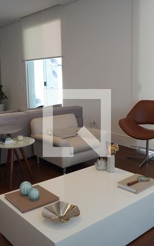 Casa para alugar com 278m², 4 quartos e 5 vagasSala