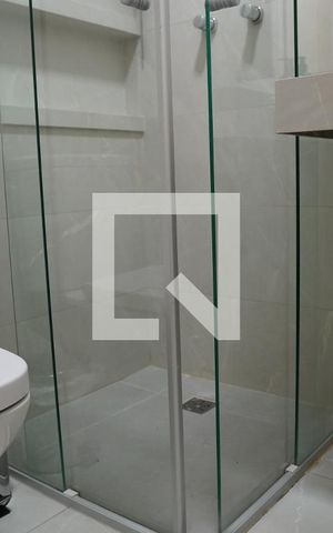 Casa para alugar com 278m², 4 quartos e 5 vagasBanheiro da Suite