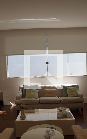 Casa para alugar com 278m², 4 quartos e 5 vagasSala