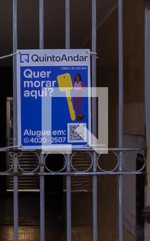 Casa à venda com 160m², 1 quarto e 2 vagas Casa à venda com 160m², 1 quarto e 2 vagasPlaquinha