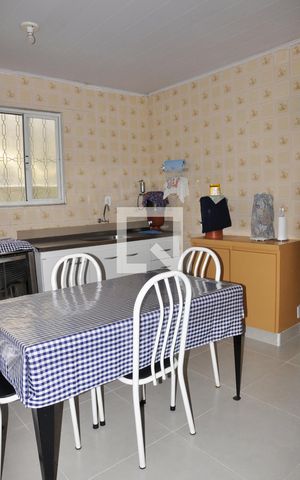 Casa à venda com 181m², 4 quartos e 2 vagasCasa 01 - Cozinha