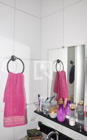 Casa à venda com 181m², 4 quartos e 2 vagasCasa 02 - Banheiro