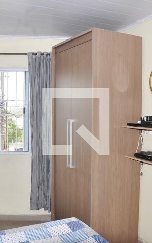 Casa à venda com 181m², 4 quartos e 2 vagasCasa 01 - Quarto 01