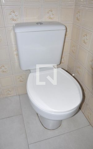 Casa à venda com 181m², 4 quartos e 2 vagasCasa 01 - Banheiro Social