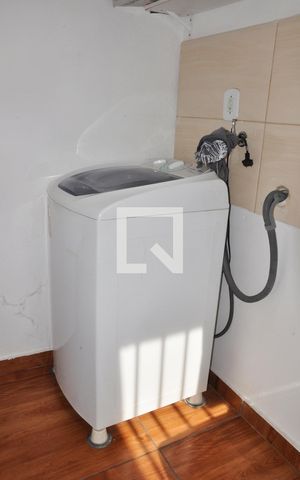 Casa à venda com 181m², 4 quartos e 2 vagasCasa 02 - Área de Serviço