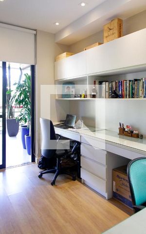 Apartamento à venda com 200m², 4 quartos e 3 vagas Apartamento à venda com 200m², 4 quartos e 3 vagasQuarto 1 - Escritório