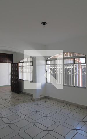 Casa à venda com 195m², 4 quartos e 3 vagasSala 2