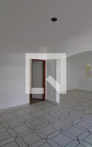 Casa à venda com 195m², 4 quartos e 3 vagasSala 2