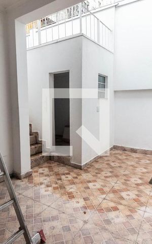 Casa à venda com 190m², 4 quartos e 1 vaga Casa à venda com 190m², 4 quartos e 1 vagaÁrea de serviço