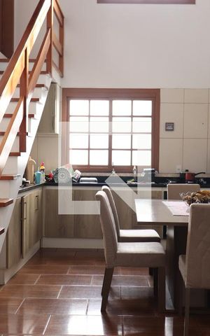 Casa à venda com 162m², 3 quartos e 2 vagasCozinha