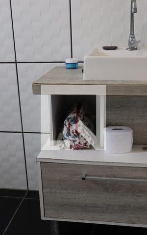 Casa à venda com 162m², 3 quartos e 2 vagasBanheiro suíte