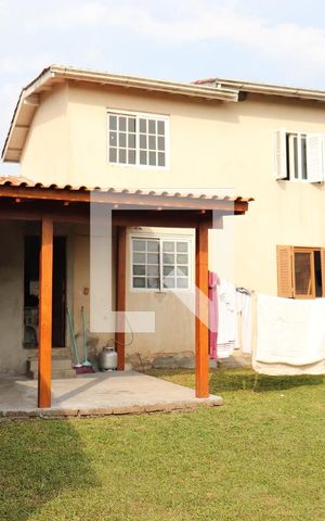 Casa à venda com 162m², 3 quartos e 2 vagasJardim