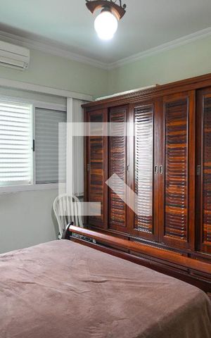 Casa à venda com 514m², 3 quartos e 8 vagas Casa à venda com 514m², 3 quartos e 8 vagasQuarto