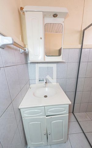 Casa para alugar com 95m², 3 quartos e 1 vagaBanheiro