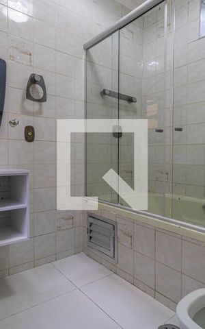 Casa para alugar com 450m², 2 quartos e 4 vagas Casa para alugar com 450m², 2 quartos e 4 vagasBanheiro Suíte