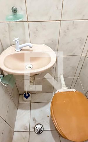 Casa de condomínio à venda com 150m², 2 quartos e 1 vagaBanheiro