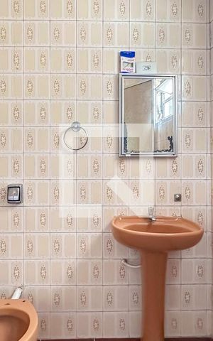 Casa de condomínio à venda com 150m², 2 quartos e 1 vagaBanheiro da Suíte 1