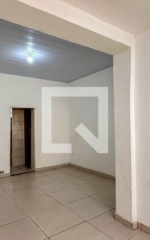 Casa de condomínio à venda com 150m², 2 quartos e 1 vagaSala