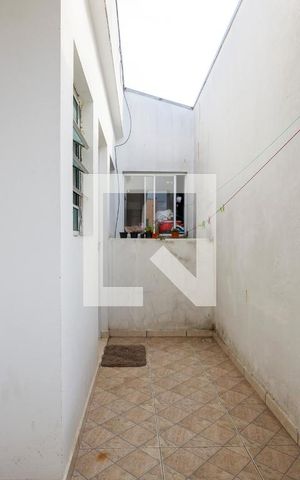 Casa à venda com 305m², 8 quartos e 1 vaga Casa à venda com 305m², 8 quartos e 1 vagaQuintal