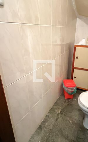 Casa à venda com 175m², 3 quartos e 2 vagas Casa à venda com 175m², 3 quartos e 2 vagasLavabo
