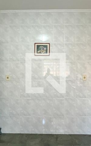 Casa à venda com 175m², 3 quartos e 2 vagas Casa à venda com 175m², 3 quartos e 2 vagasCozinha