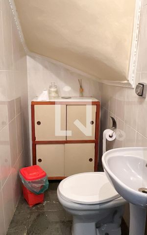 Casa à venda com 175m², 3 quartos e 2 vagas Casa à venda com 175m², 3 quartos e 2 vagasLavabo