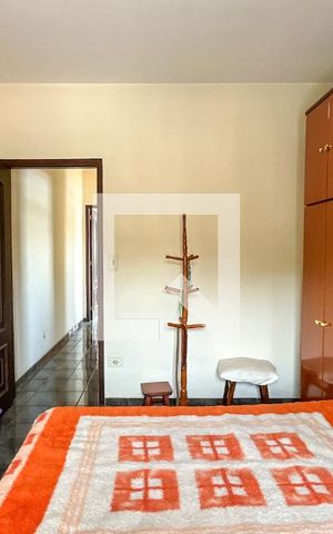 Casa à venda com 175m², 3 quartos e 2 vagas Casa à venda com 175m², 3 quartos e 2 vagasQuarto 1