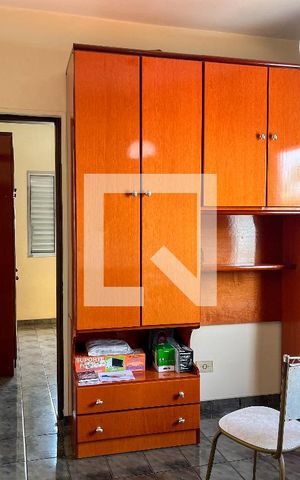 Casa à venda com 175m², 3 quartos e 2 vagas Casa à venda com 175m², 3 quartos e 2 vagasQuarto 2