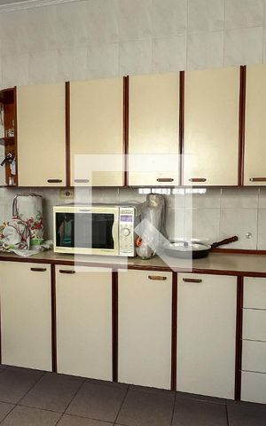 Casa à venda com 175m², 3 quartos e 2 vagas Casa à venda com 175m², 3 quartos e 2 vagasÁrea de Serviço